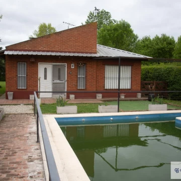 Casa venta - Lezica y Torrezuri