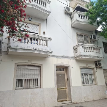 VENTA DEPARTAMENTO 2 AMBIENTES PATIO A RECICLAR VILLA DEL PARQUE CABA