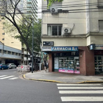 Local de 76 m² en Esquina – Pacheco de Melo y Bustamante