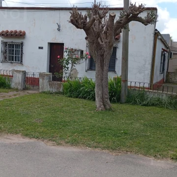 Oportunidad casa en Parada Robles.