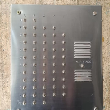 Venta 2 ambientes con balcón en Monserrat
