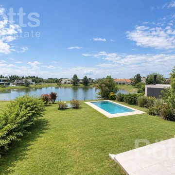 Casa en Venta en Barrio Terravista