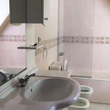 1793298262.jpg