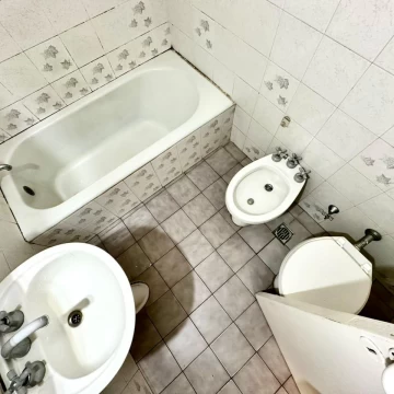 1793298433.jpg