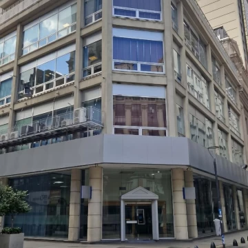 Edificio Comercial en Monserrat