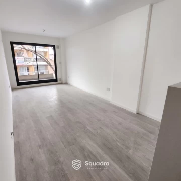 1793308386.jpg
