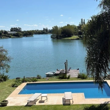 Casa  en Venta en Santa Barbara, Tigre, G.B.A. Zona Norte