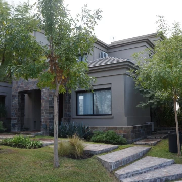 Casa  en Venta  en Santa Barbara, Tigre, G.B.A. Zona Norte