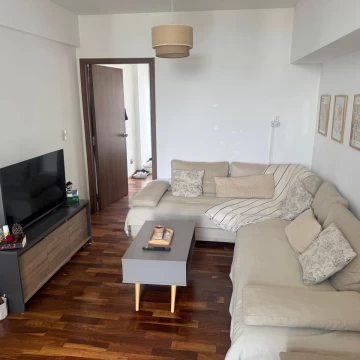 Departamento en venta de 2 ambientes c/ cochera y amenities. Piso alto. Almagro.