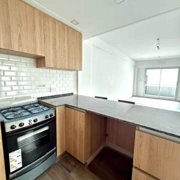 Venta Departamento de 3 ambientes + cochera fija + parrilla propia en Liniers.