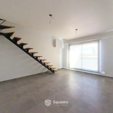 1793394742.jpg