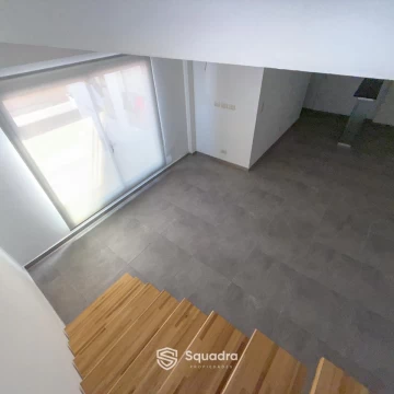 1793394744.jpg