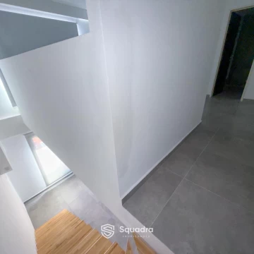 1793394744.jpg