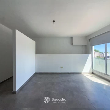 1793394747.jpg