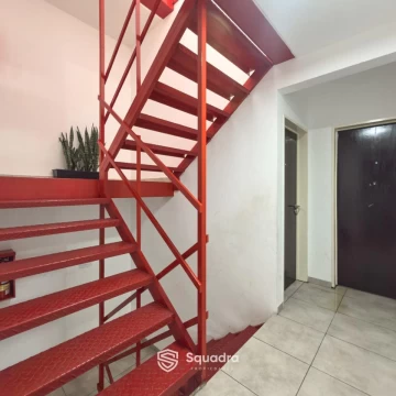 1793394749.jpg