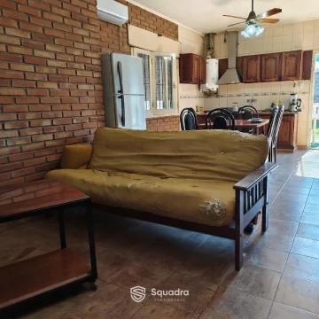 1793394766.jpg