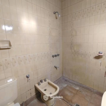 1793394768.jpg