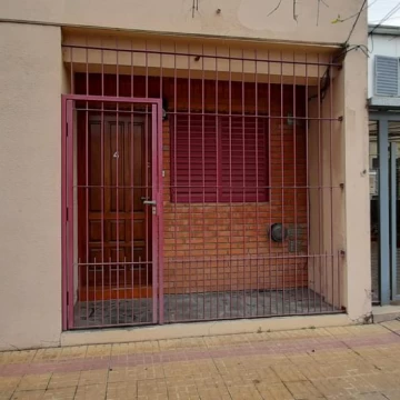 PH DE DOS DORMITORIOS CON COCHERA EN VENTA y alquiler - LA PLATA