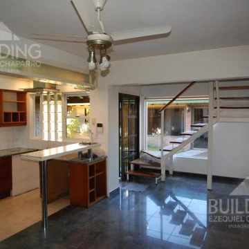 Casa -venta-La Plata-patio-cochera-quincho