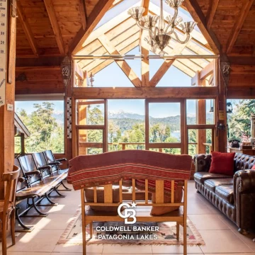 VENTA Complejo de 6 Cabañas lote 5200m2 Vista al Lago en Puerto Manzano, Villa La Angostura