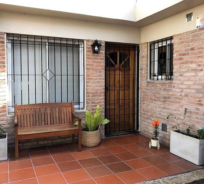 Venta venta casa en city bell la plata entre caminos centenario y
