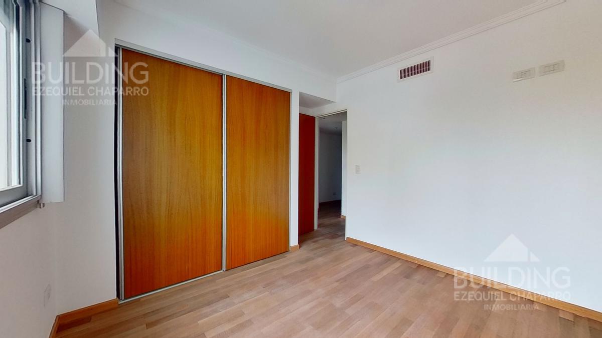 Dormitorio del medio