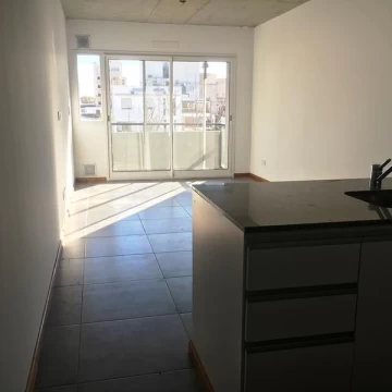 Monoambiente con balcon al frente - Zona Facultad de Medicina - Rosario -terminal