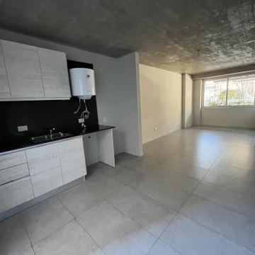 Oficina en venta en Lourdes, Rosario  c/ ingreso independiente!