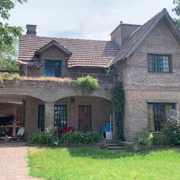 Venta Casa 5 amb Barrio Abierto Zarate Campana