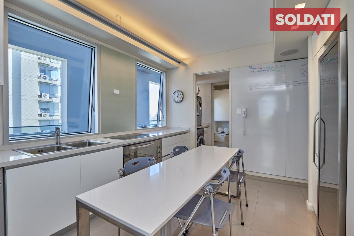 Cocina con comedor diario