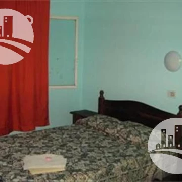 Hotel 23 hab. 1*
