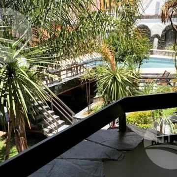 Hotel 46 hab. 3*