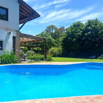 Alquiler temporada  2da quincena diciembre- enero- febrero- Marzo 2027- Casa en Bella Vista
