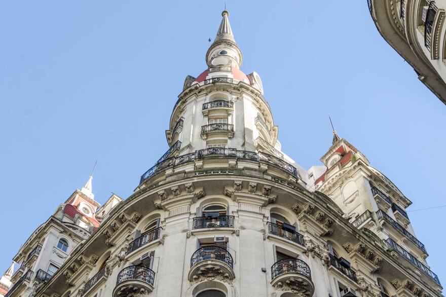 El barrio del centro que vende oficinas a menos de US$1000/m² y se pueden convertir en departamentos modernos