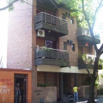 Monoambiente en Alquiler al contrafrente. Totalmente amueblado en Boedo