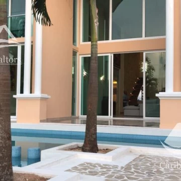 Casa en venta en Puerto Aventuras EMM874