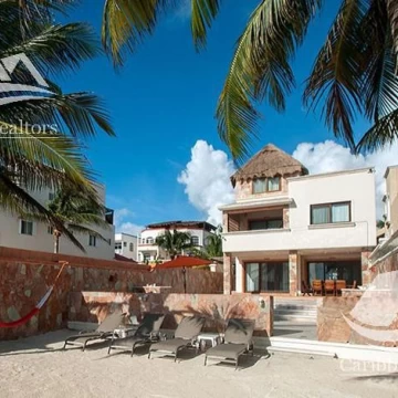 Casa en Venta en Puerto Morelos Mexico B-EMM586