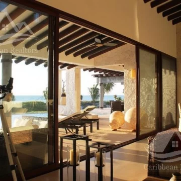Casa frente al mar en venta en Cancun KSA 1221