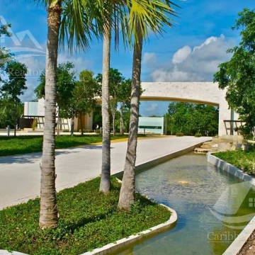 Terreno en venta en  Cancún Country Club