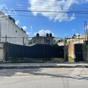 Terreno en venta en  Playa del Carmen B-RCC6412