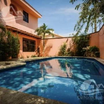 Casa en venta en  Cancun Sm 18