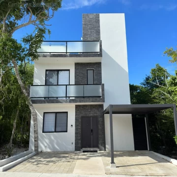 Casa en  Venta Puerto Morelos Aldea UMM