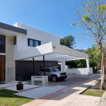 Casa nueva de lujo en Lagos del Sol