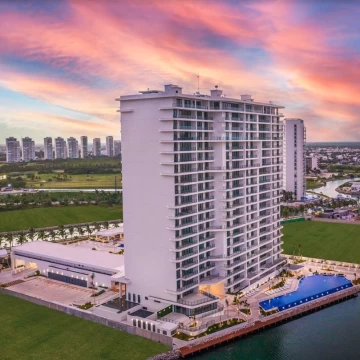Nuevo departamento en Puerto Cancun vista al mar