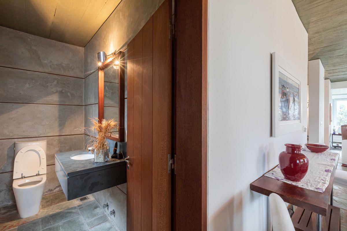 Toilette en comedor