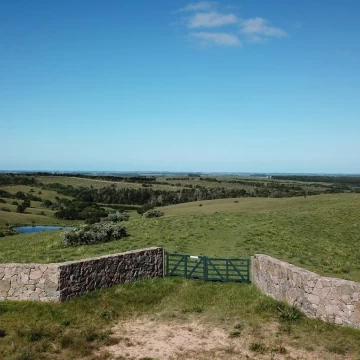 Chacras del Ferrocarril en Garzon. José Ignacio 