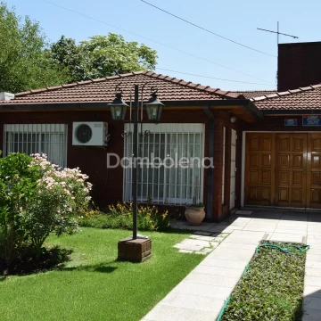 Casa  en Venta  Moreno