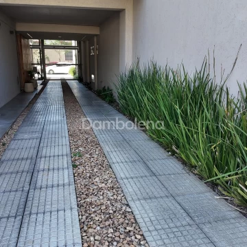 Departamento  en Venta en Morón