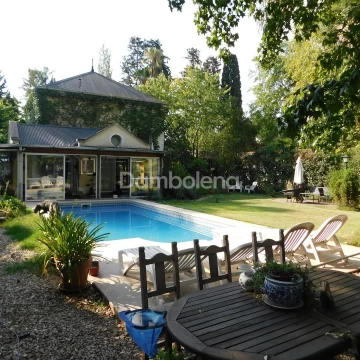 Casa Chalet  en Venta en Moreno, G.B.A. Zona Oeste, Argentina