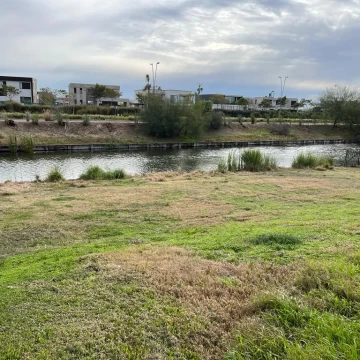 Lote en Barrio Marinas, Puertos del Lago